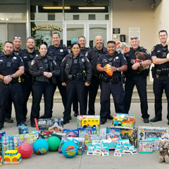 Salinas Police Department Gives Back.